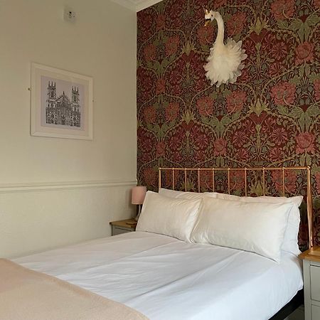 The Bishop And The Bison Bed and Breakfast York Rum bild