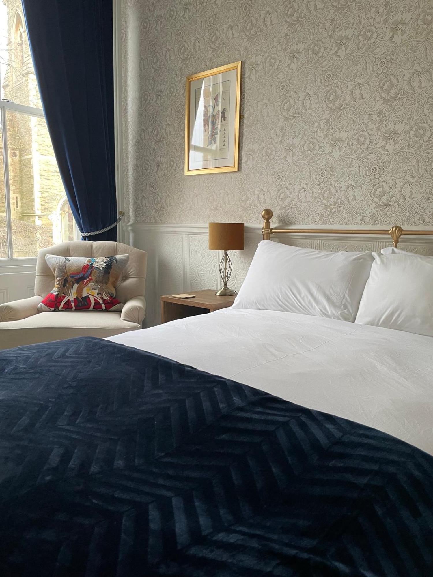 The Bishop And The Bison Bed and Breakfast York Rum bild